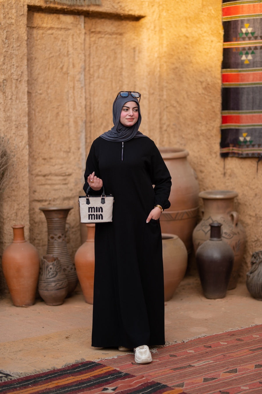 عبايه كاجوال بجيبين وسوسته
