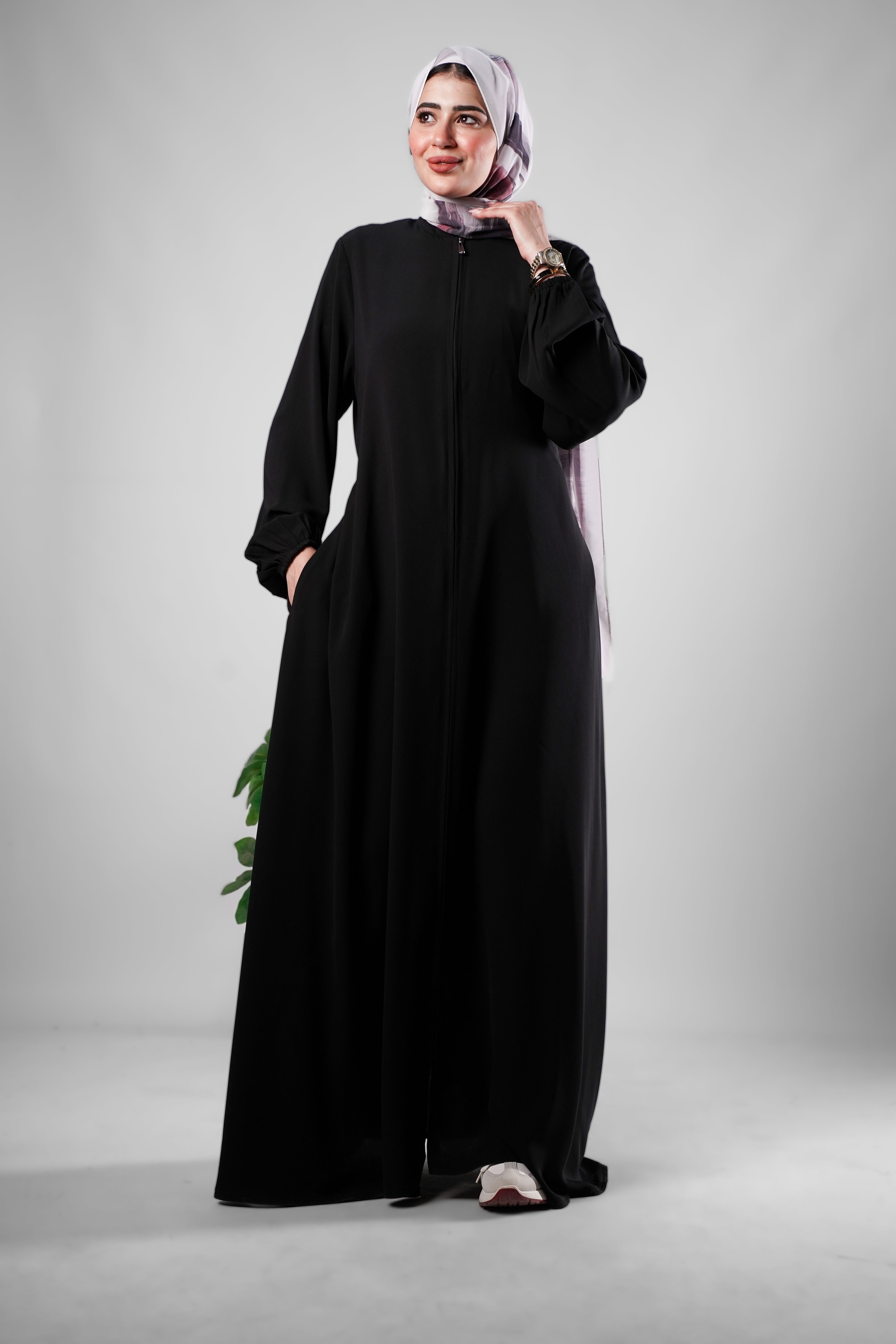 عباية كلوش واسع سوستة أمامية